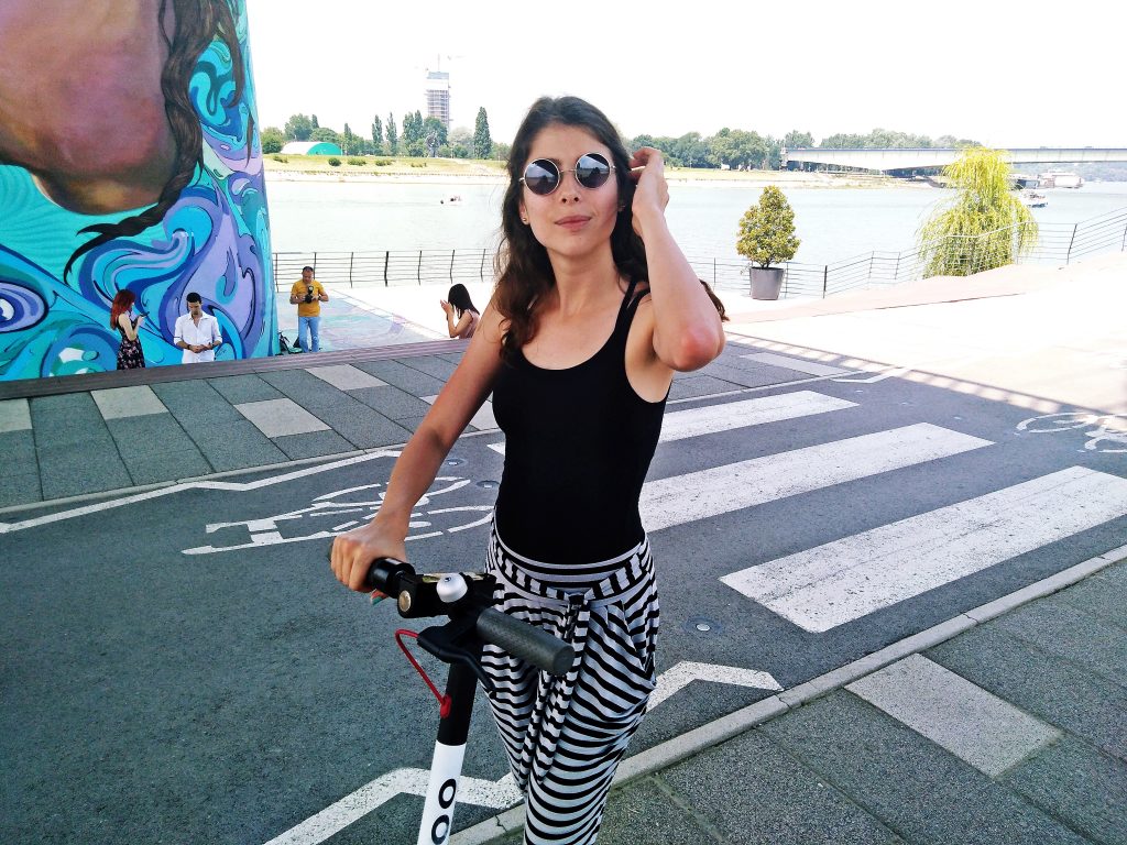 6-1024x768 Isprobali smo Ooter Scooter električne trotinete sa glumicom Katarinom Živković!