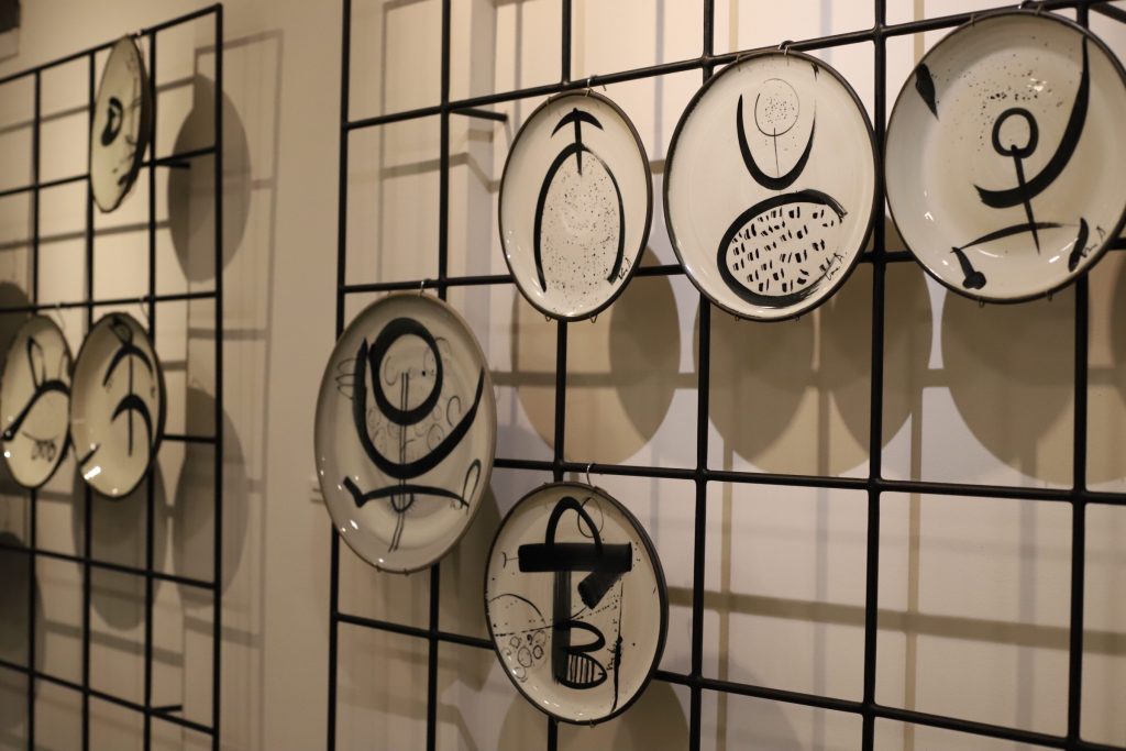 Tanjiri-Aleksandra-Vaca-1024x683 Otvorena izložba "Tanjir" u Blatobranu