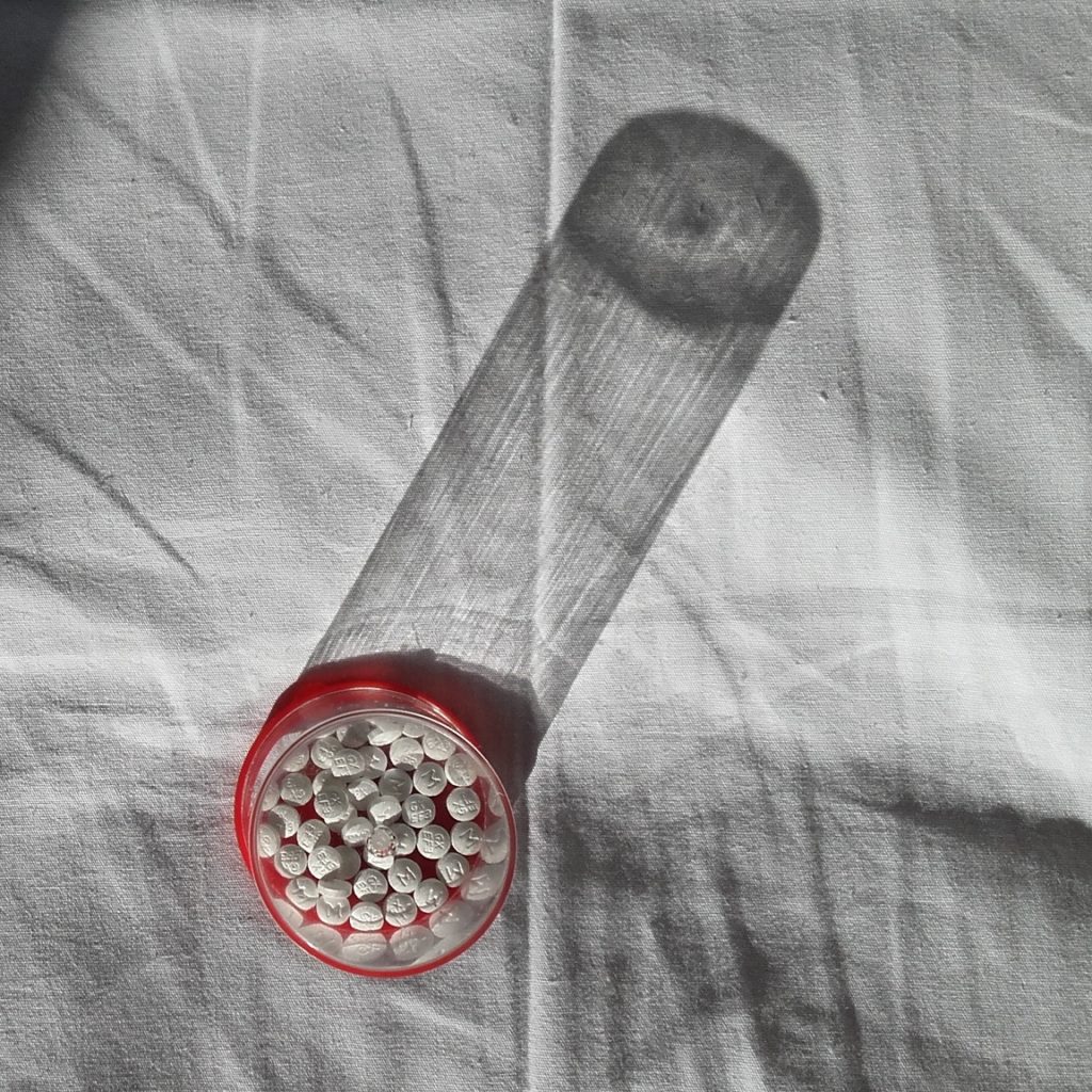 IMG_20160615_190524-1024x1024 Izložba ''bolji.života - detalji jednog bolničkog živote'' u KC Grad + humanitarni koncert