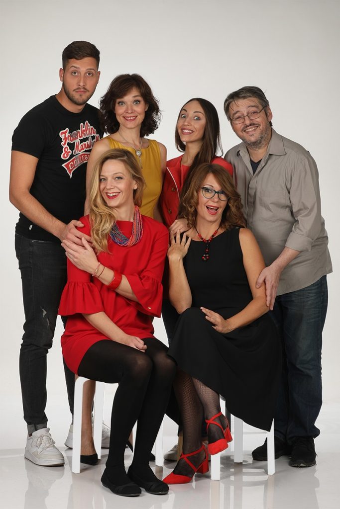 Povratak-Otkacenih-grupna-foto-Sale-Jancevic-683x1024 Pozorišni mini maraton "Otkačenih" u Akademiji 28