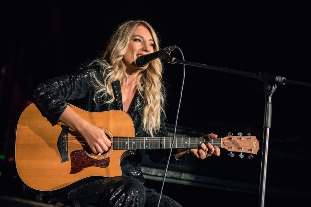 Ana-Stanic-Pop-simfonija-foto-6-Live-production-1024x683 Ana Stanić najavljuje koncerte u Nišu i Novom Sadu: "Dođite da zajedno doživimo priču za pamćenje"