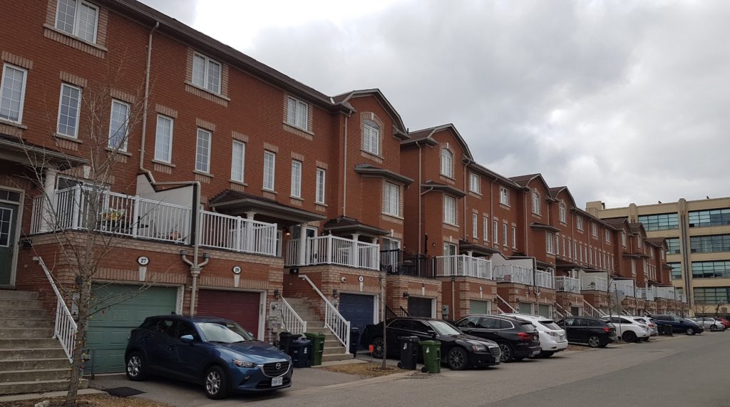 Ulica-beogradskih-basti-2-1024x571 Ulica beogradskih bašti - kutak otadžbine u Torontu