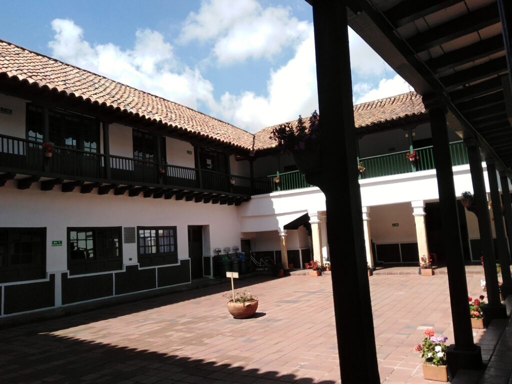 IMG_20200126_102028-1024x768 Razglednica iz Kolumbije: Zašto je za grad Zipaquirá bitan Gabrijel Garsija Markes? (GALERIJA)