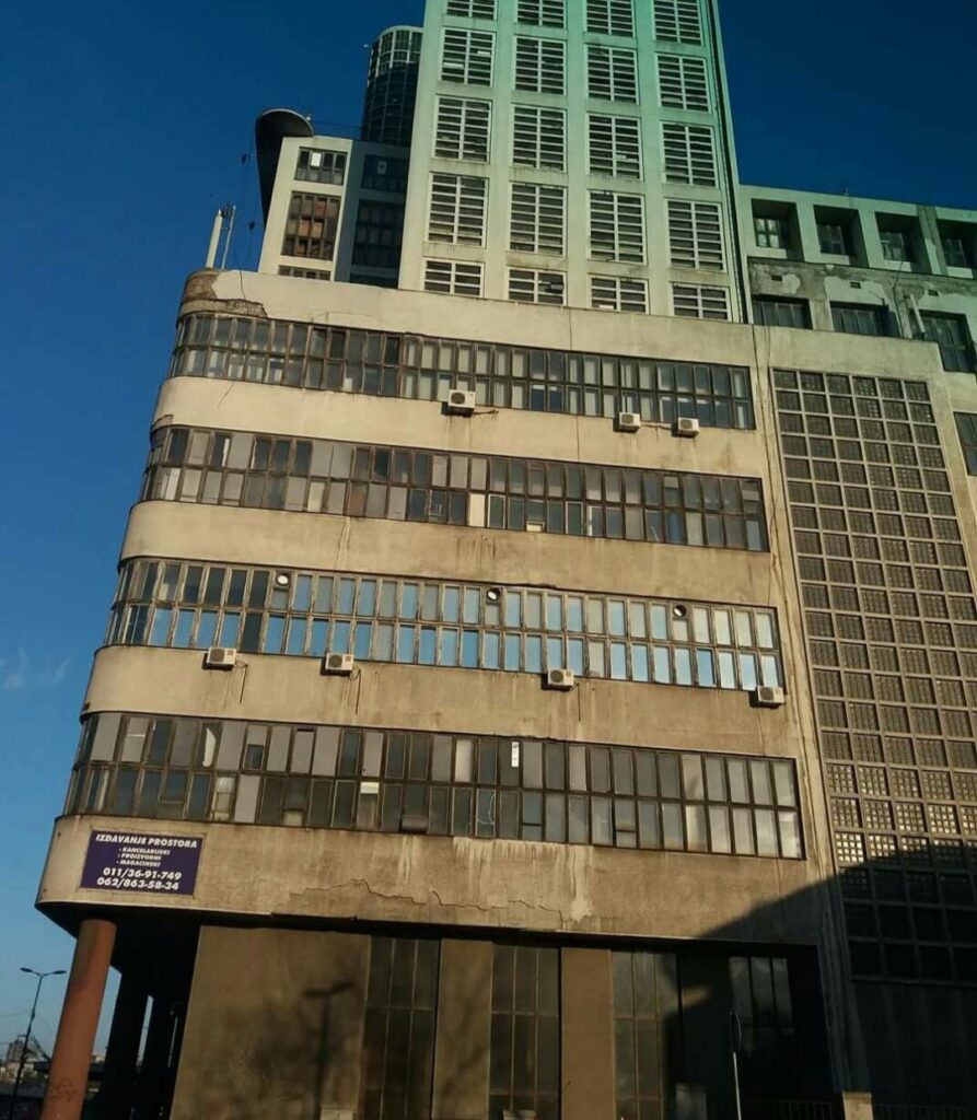 20200929_131510-893x1024 Zgrada BIGZ-a – ruina ili puls alternativne umetničke scene?