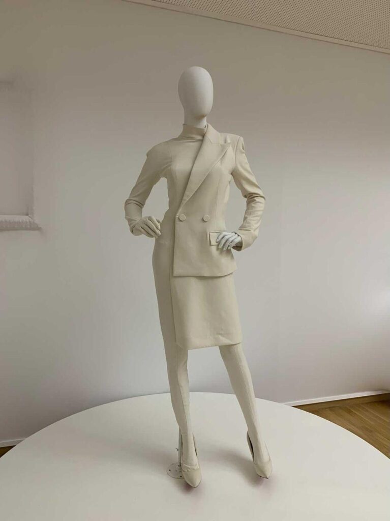 IMG_20201128_132758_750-767x1024 "Ljubav je ljubav: Radost venčanja za sve - Žan Pol Gotje" (GALERIJA)