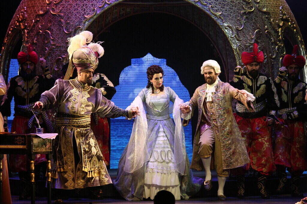 opera-Otmica-iz-Saraja-Madlenijanum-Sankt-Peterburg Recenzija opere „Otmica iz Saraja“ – turneja Opere Sankt Peterburga