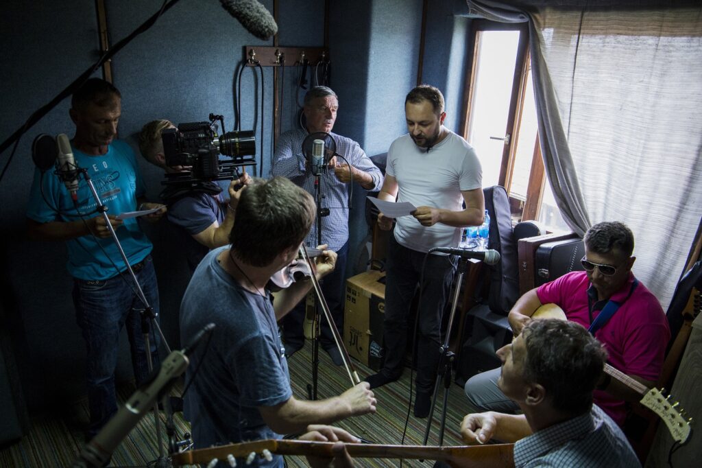 Mladen-Miljanovic-Sounds-of-Homeland-video-documentation-2018-photo-Nemanja-Micevic-1024x682 Radovi tri autora na izložbi „U gudurama Amerike“