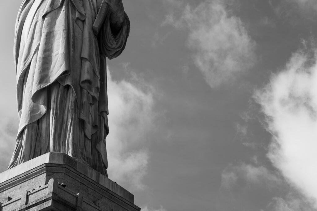 Nenad-Malesevic-Amerika-1024x683 Radovi tri autora na izložbi „U gudurama Amerike“