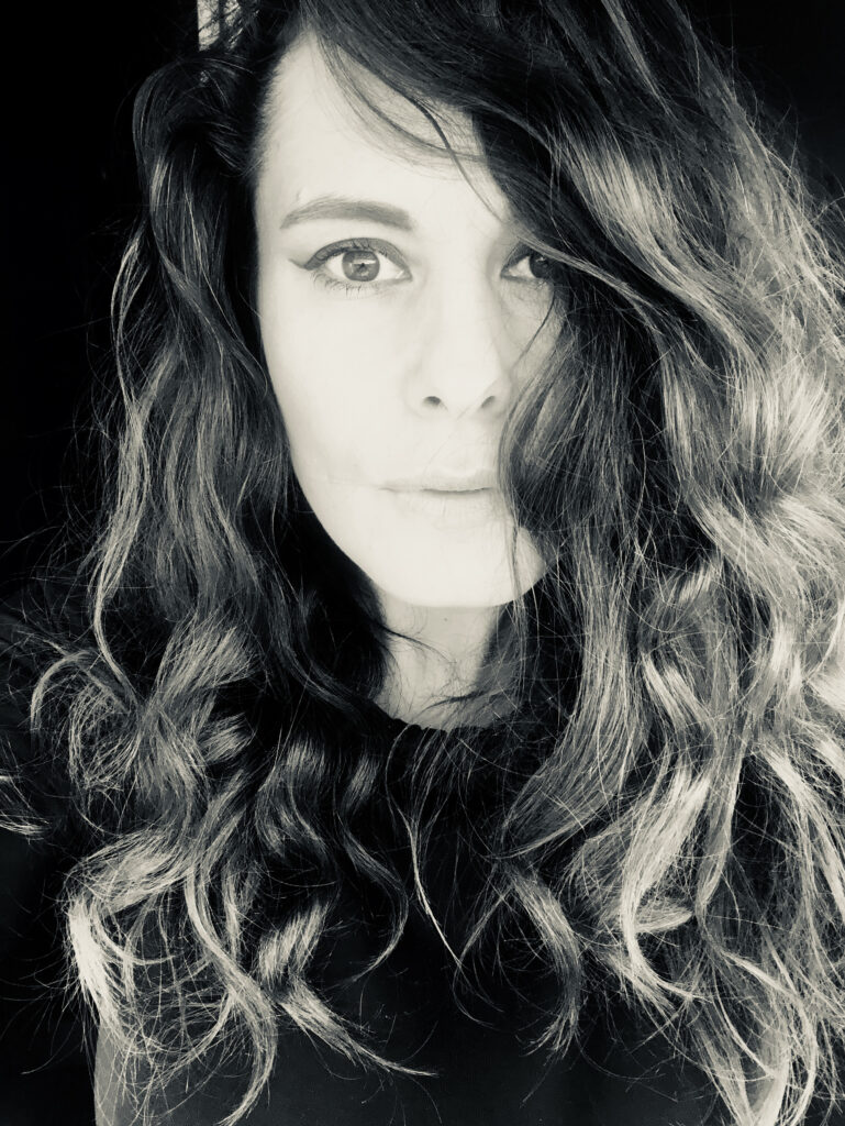 Ivana-Ivkovic-769x1024 Na drugi pogled: Video instalacija „Štimung” i „Sve moguće”