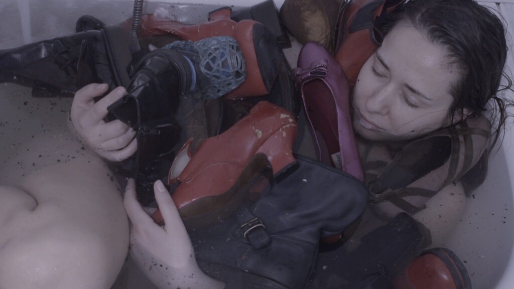 Zagrljaj-koze-1024x576 Eksperimentalni filmovi i video art na Martovskom festivalu