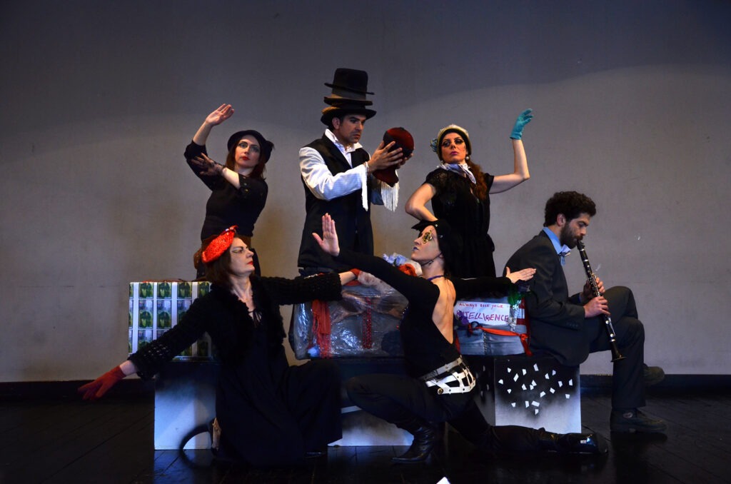 Zene-DADE-foto-Una-Skandro-2-1024x678 DAH Teatar slavi 30. rođendan programom „Spajajući vekove”