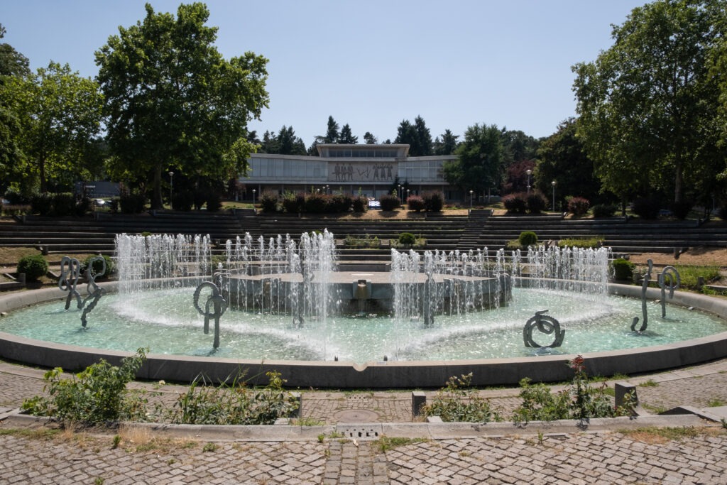 NicolasDeshayes_2048px_NK_1-1024x683 Upoznajte umetnike na Oktobarcu: Nikola Dee, Guan Sjao, Pjer Uig i Maks Huper Šnajder