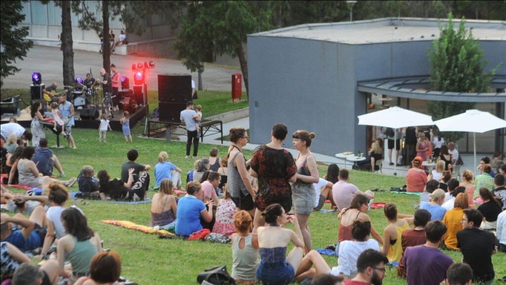 unnamed-7-1024x576 Vođenje kroz izložbu “Prometeji novog veka” i matine žurka