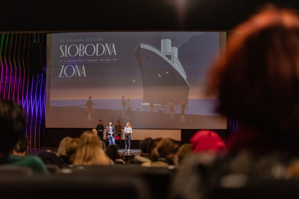 Otvaranje-17.-Slobodne-zone-Foto-Tanja-Drobnjak-1024x683 Slobodna zona: Heroj se postaje kroz patnju, solidarnost i posvećenost istini