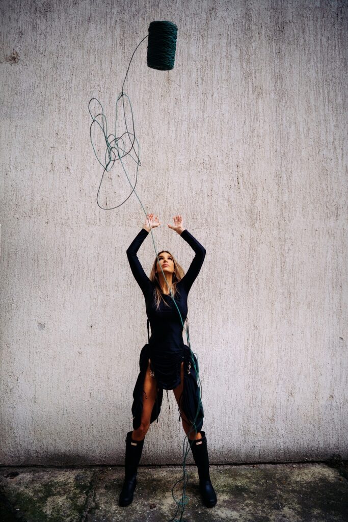 Vera-Vuksanovic-1-683x1024 Izložba "Beskonačni čvor" Vere Vuksanović u Muzeju grada Beograda