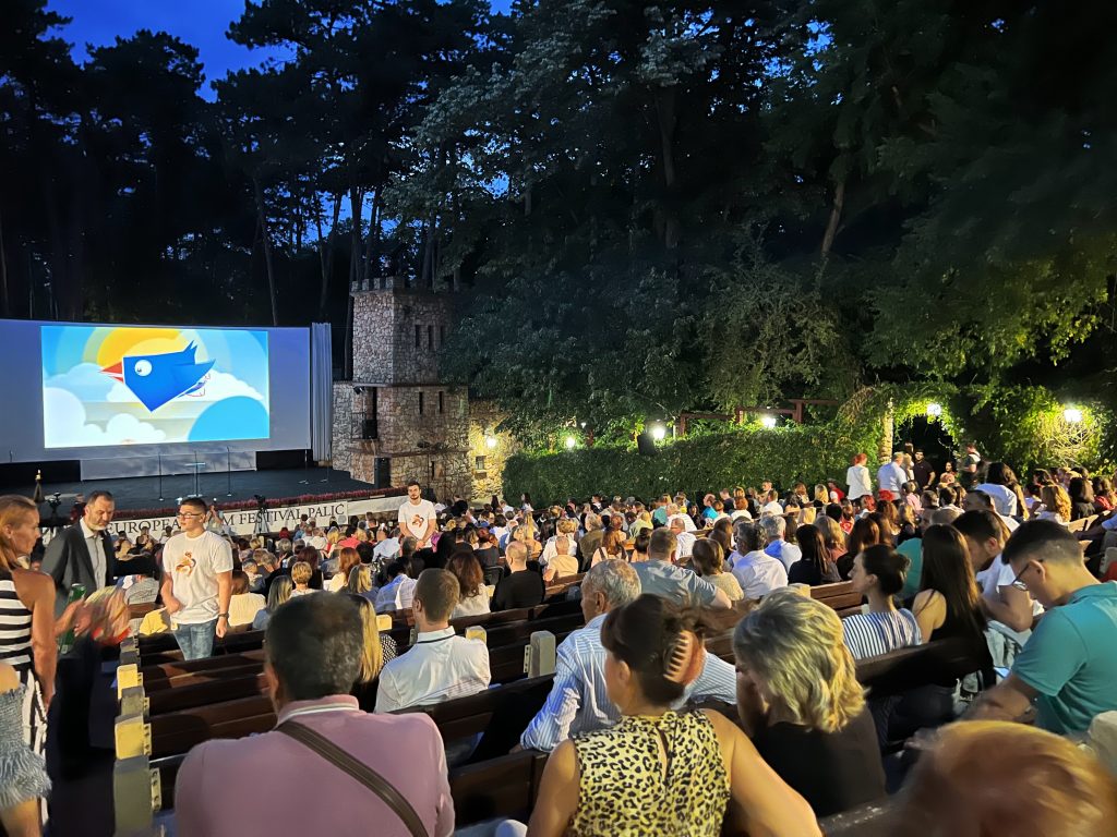 78332864-DB5A-45D0-8630-1FF675319B21-1024x768 Otvoren Palić Film Fest, gromoglasni aplauz za Miru Banjac