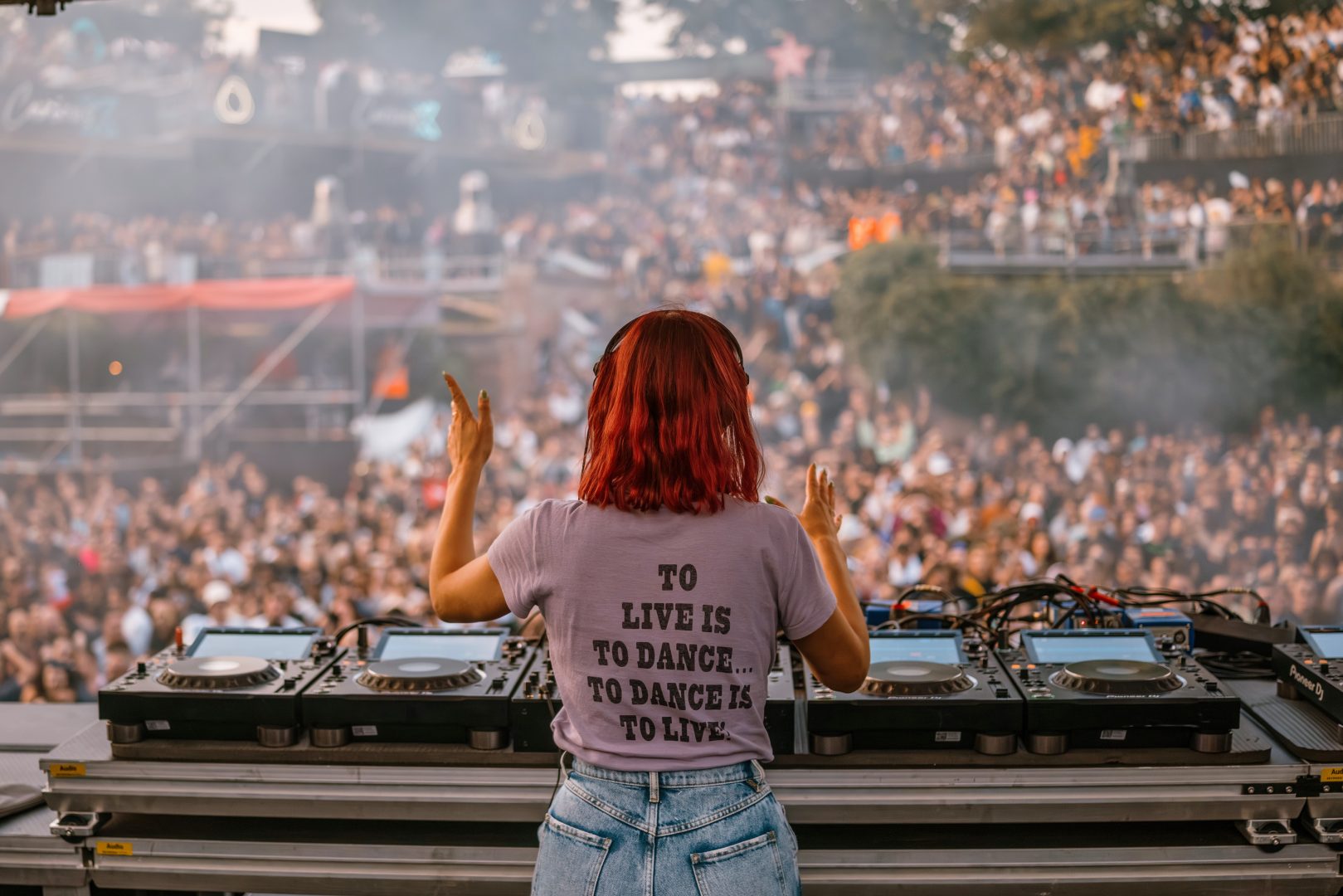 NINA-KRAVIZ-EXIT-2025-1619x1080 EXIT: 40.000 ljudi ćutalo 16 minuta, odajući počast žrtvama tragedije u Novom Sadu