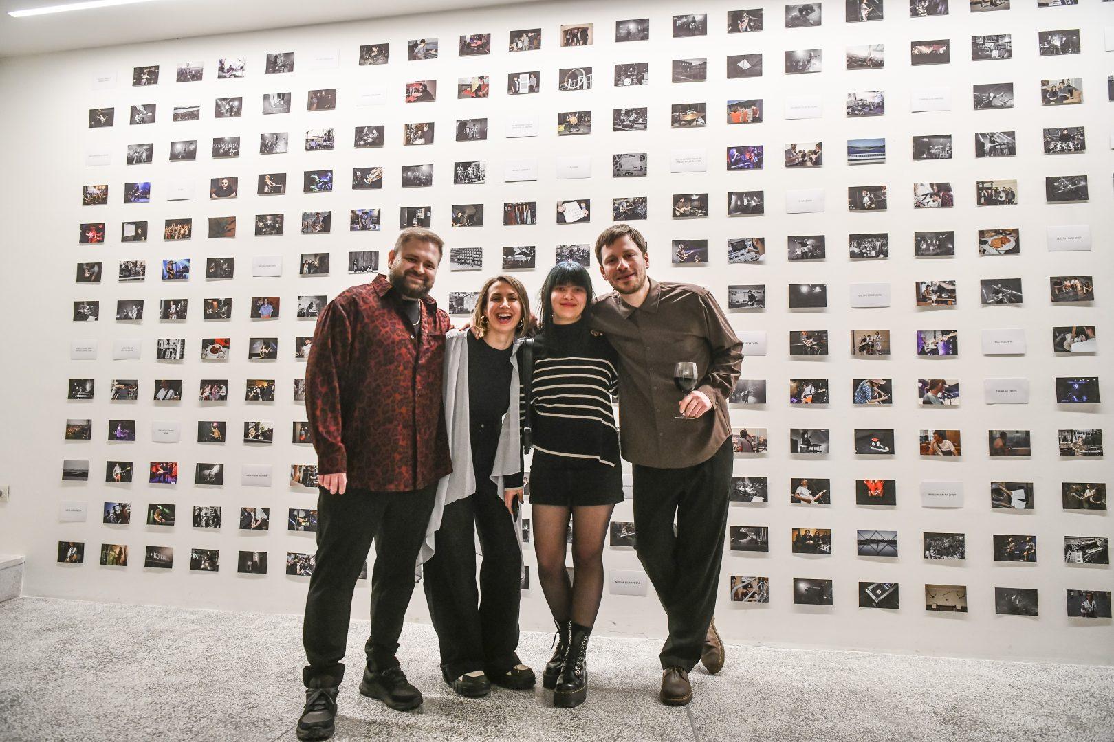 Izlozba-fotografija-KOIKOI_Mikromomenti-srece_New-Moment_Photo-credits_Goran-Srdanov-2-1620x1080 Izložba „Mikromomenti sreće“ otvorena u galeriji New Moment: KOIKOI slave pet godina rada u susret velikom beogradskom koncertu 27. marta